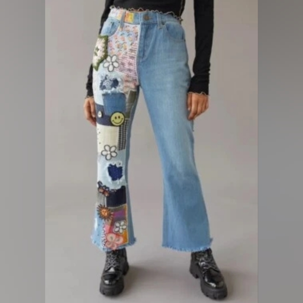 BDG High-Waisted Flare Jean Urban Outfitters Patch Embroider Size 27
